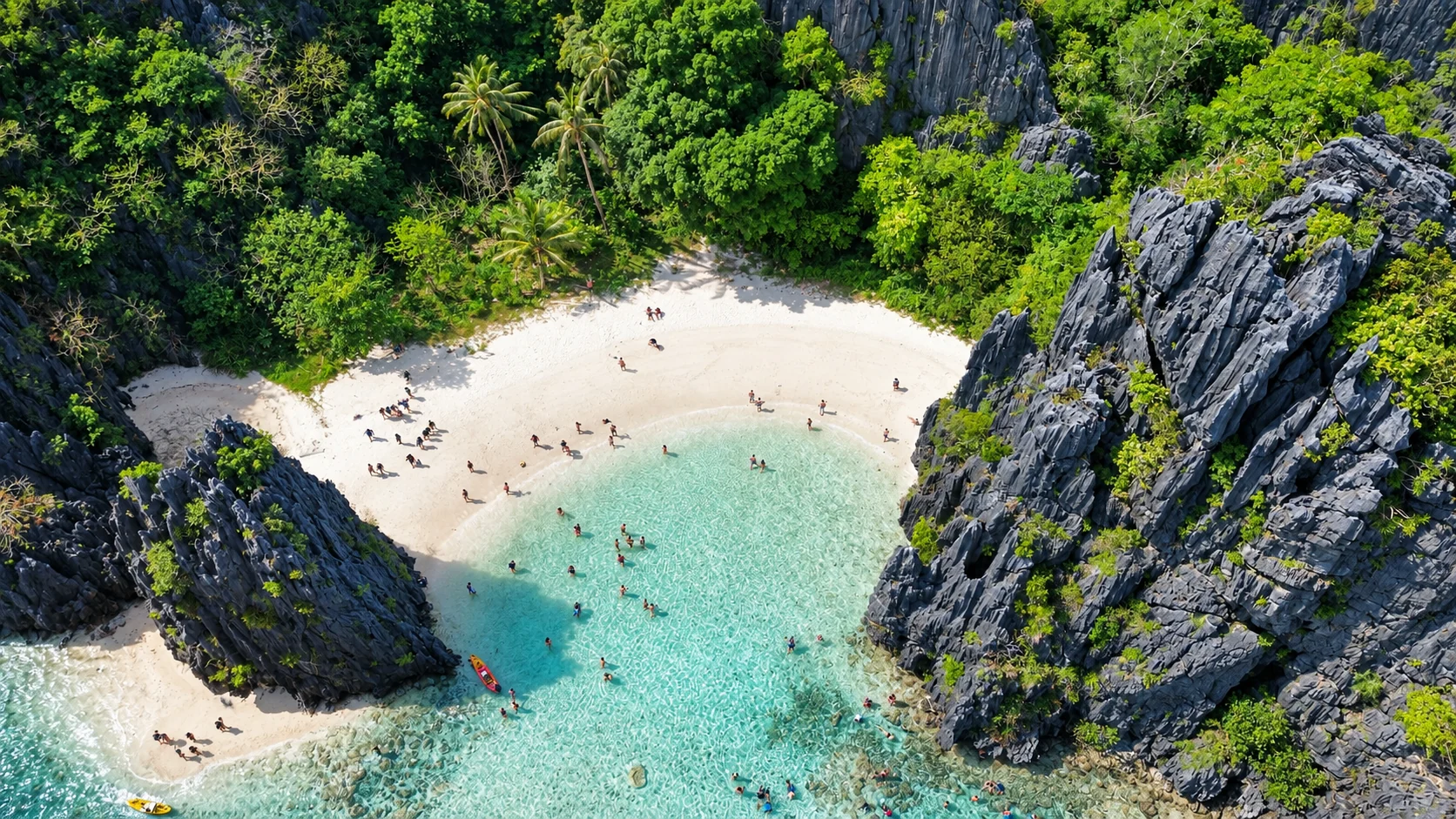 Hidden Beach w El Nido z lotu ptaka
